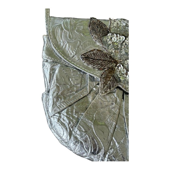 VTG 80s Silver Metallic Textured Purse Pocketbook Sequin Floral Applique NYE … - Picture 4 of 14